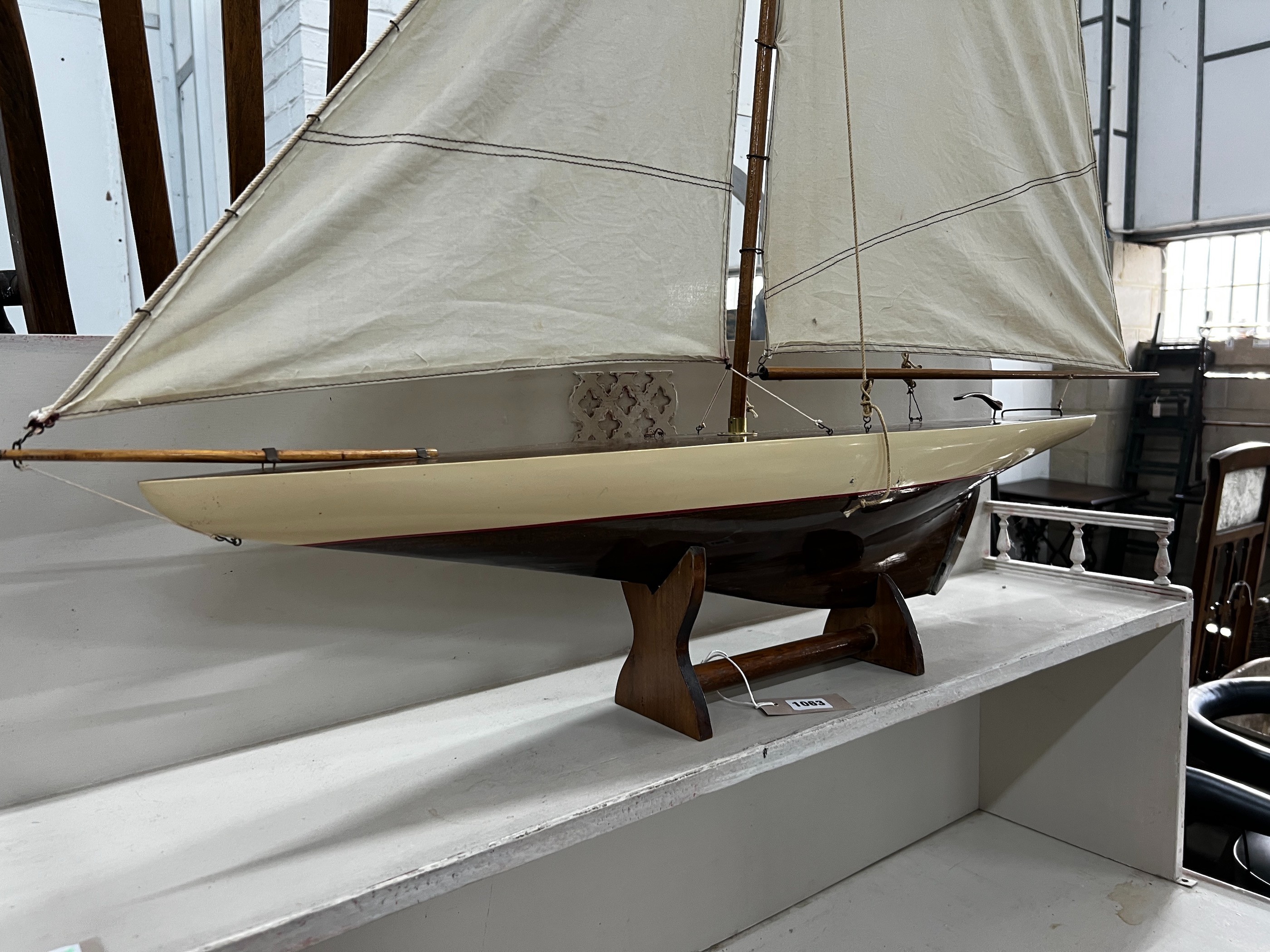 A Victorian style pond yacht, length 109cm